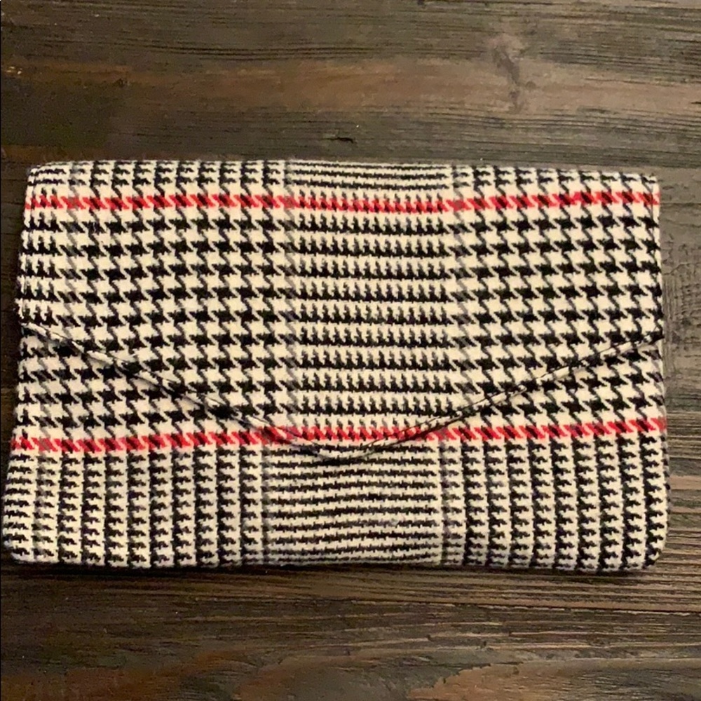 Patterned Black and Red Clutch